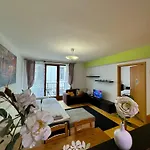 Apartment Novo *